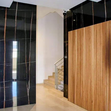 アパート Gentile バーリ